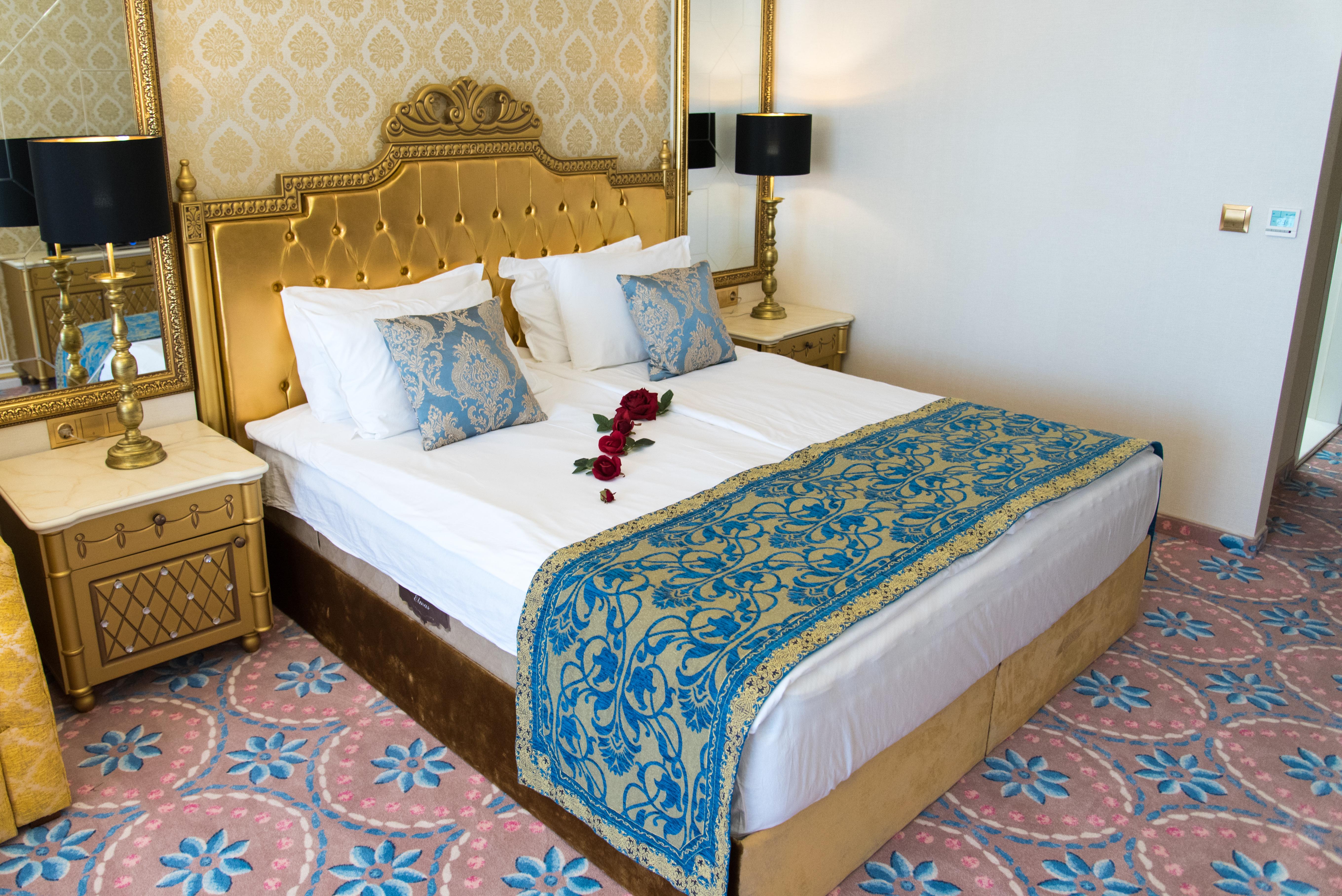 Imperial Palace Hotel Солнечный берег Экстерьер фото A bed runner